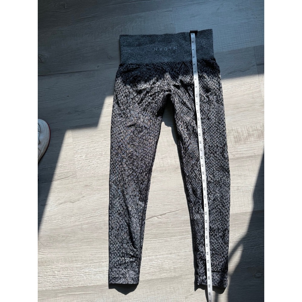 NVGTN animal print athletic fitness‎ leggings charcoal gray/black womens small - Picture 10 of 11